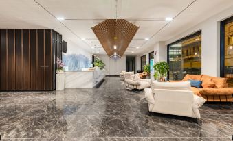 Dali Litu Hotel (Erhai Station Branch)