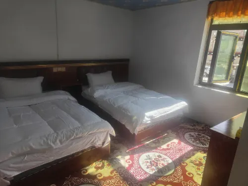 Dingri Road West Inn