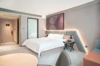 IU Hotel· Linxiang District Government Store, Lincang City