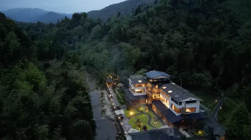 Huashuiwan Xiyuxi Hot Spring Homestay