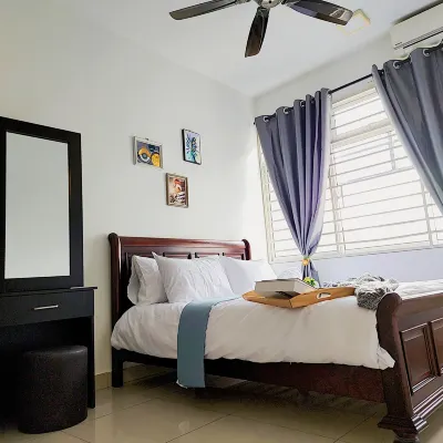 Putrajaya Dwiputra 6 Plus 1 PAX Fully Air-Con