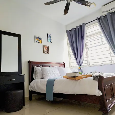 Putrajaya Dwiputra 6 Plus 1 PAX Fully Air-Con Отели рядом с достопримечательностью «Masjid Tuanku Mizan Zainal Abidin (Masjid Besi)»