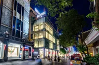 The Andaman Star Trek Hotel (3rd Street, two alleys, Chaoyang Plaza, Nanning)