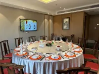 Qingdao·Qiyu·Ocean-Loving Azure Vernal Coastal Resort Homestay (Jinshatan Beer City Branch)