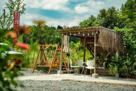 miyin Homestay Отели рядом с достопримечательностью «Tianmen Mountain National Forest Park»