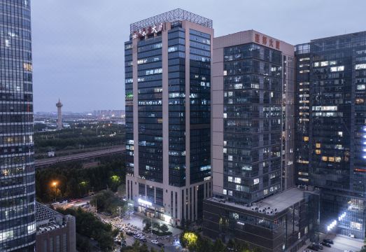 谷奈酒店（郑州高铁东站店）外景图