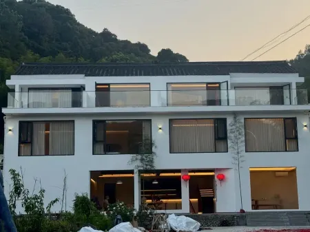 Sasa's Homestay Отели в г. Юньхэ