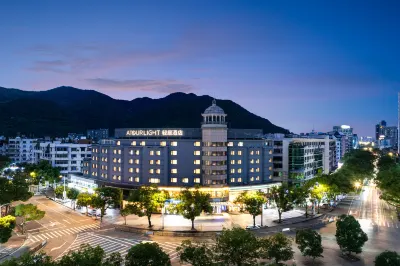 Lihgt Hotel Chonghemen ZiYang Street Linhai Taizhou Hotel dekat East Lake of Linhai