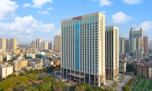 Hampton by Hilton Yulin International Convention and Exhibition Center