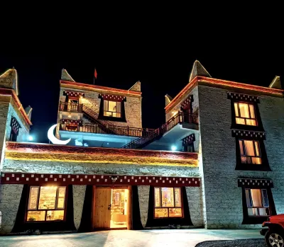 Danbagong Valley Fort Homestay Hotels near Moerduo Temple