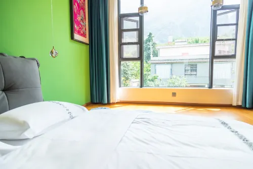 Visit Fuxiaozhu Hotels in Yangbi