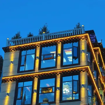 Wangyun Pavilion Homestay (Zhagana Scenic Area Ticket Center)