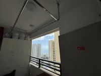 Yuli, the designer of Yushe, is amazed by the tranquil sea view homestay