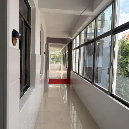 Dayueting Homestay (Dongfang Wanda Plaza Railway Station)