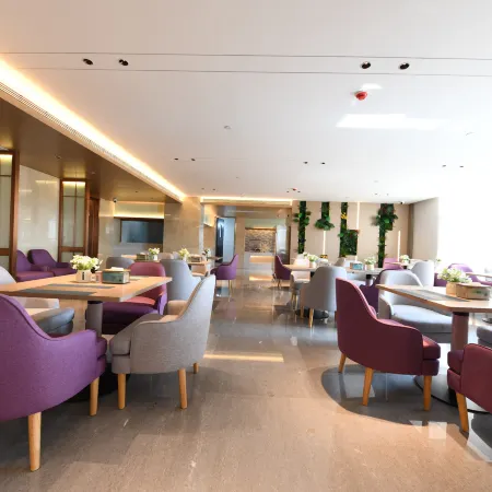 Lavande Hotels Huilai Longjiang Town Government Area Branch