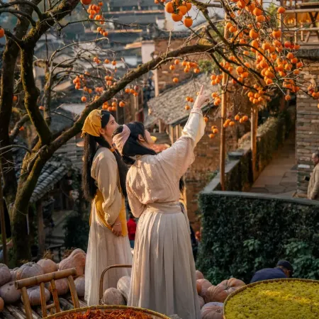 Wuyuan · Tranquil Time: Day Coffee & Night Wine Vacation Guesthouse (Huangling Scenic Area Branch)