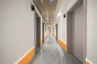 輕住飯店（西安咸陽國際機場店） - 2 星級