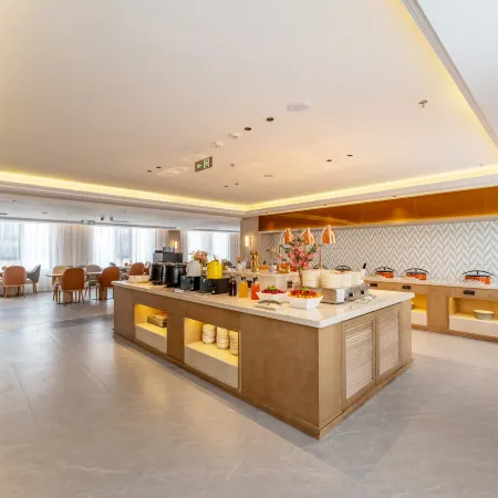 Vienna Hotel (Ulan County Branch)