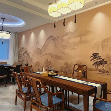 Ancient Road Hotel Homestay