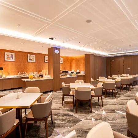 Jifeng International Hotel (Walnut Market Branch)
