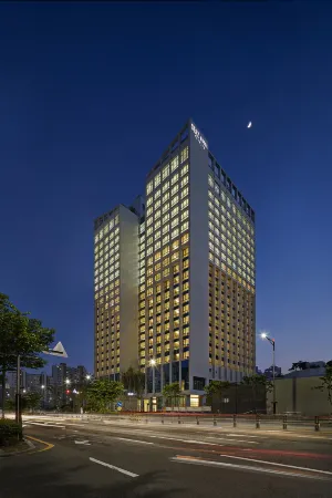 Staz Hotel Premier Dongtan Отели в г. Хвасон