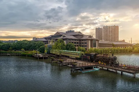 Tongquetai Jinling Grand Hotel