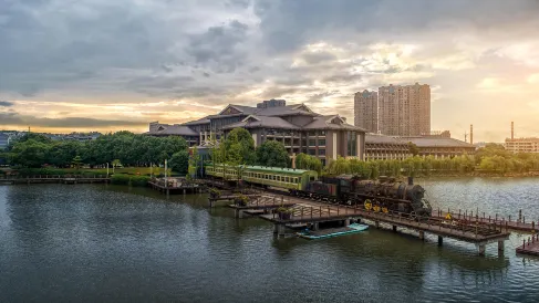 Tongquetai Jinling Grand Hotel