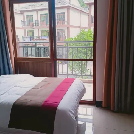 Xiaoqikong Jingbeiyuan Inn