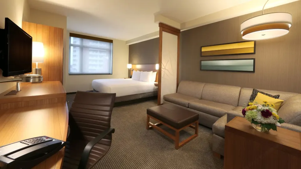 Hyatt Place Flushing/LGA Airport
