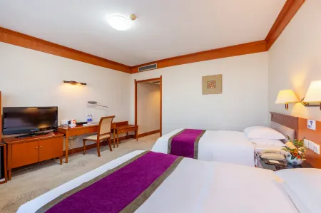 Blue Horizon Hotel  (Fuqian Street Dongcheng Dongying) Отели в г. Дуньин