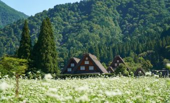 Fav Hotel Hidatakayama West