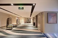 Homeinn Selected Hotel (Qitaihe Pedestrian Street Bus Station Financial Building) Hotels in Qitaihe