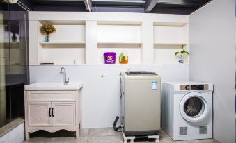 Hongru Culture Boutique Hotel