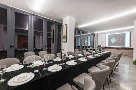 Jinhua Youyou Luming Hotel Отели рядом с достопримечательностью «Huangdaxian Scenic Area»