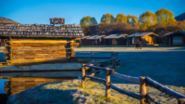 Shangri-La Skyland Tent Manor Hotels near Xianggelila Gao Mountain Botanical Garden