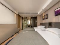 尔兰酒店(广州新白云国际机场店) - 轻奢投影双床房