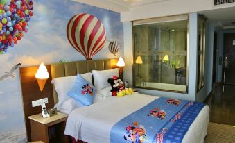 Zhuhai L Hotel (Gongbei Port High-speed Railway Station)