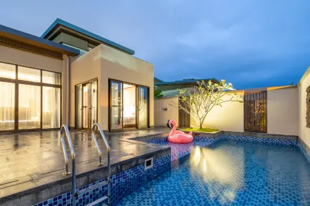 Sanya Haitang Bay Heyi Swimming Pool Villa