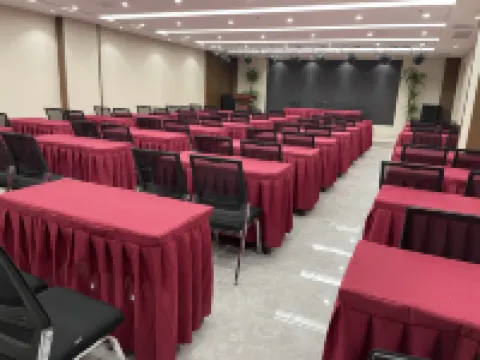 Lishen Bright Hotel