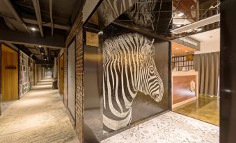 Mingshi Loft Apartment Hotel