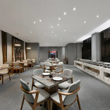 Shangquan Lishe Diyiquan  Hotel Отели рядом с достопримечательностью «Озеро Пяти драконов»