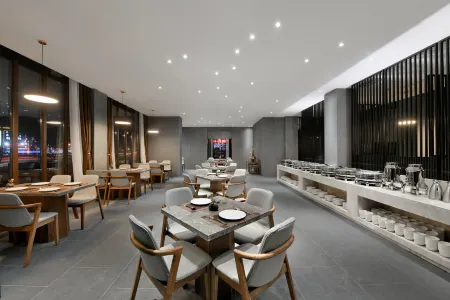 Lishe Diyiquan Wenhua Hotel Отели рядом с достопримечательностью «Shandong Jiaotong University Vocational and Technical College»