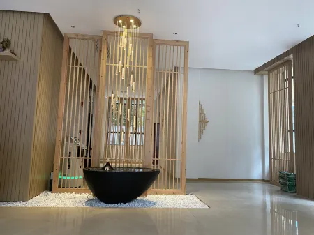 Hechi Yinren Hotel (Jincheng Jiang No. 5 Middle School) Отели рядом со станцией Jinchengjiang Raliway Station