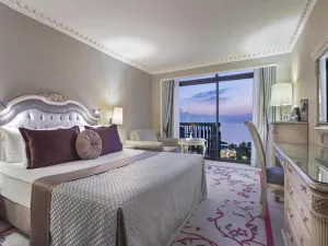 Merit Crystal Cove Hotel Casino & Spa