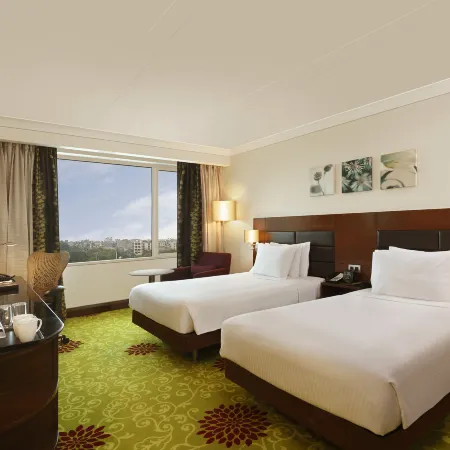 Hilton Garden Inn New Delhi/Saket Отели рядом с достопримечательностью «Индийский технологический институт в Дели»