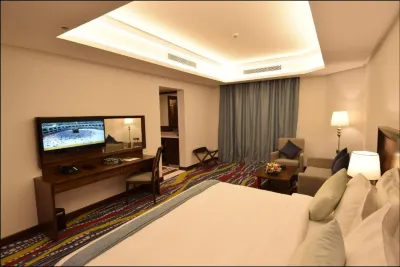 Lumain Hotel Các khách sạn gần Công viên giải trí Oasys MiniHollywood