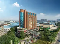 Vienna Hotel (Wanda Plaza, Shudu) Hotels near Wanjiahong Shopping Center