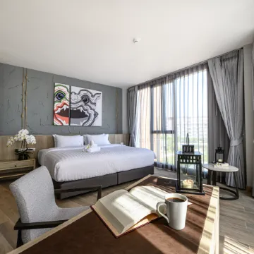 ISanook Resort & Suites Hua Hin Отели рядом с достопримечательностью «Вана Нава Водная джунгля Хуа Хин»
