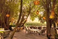 An Lam Retreats Saigon River