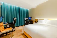 Feiyu S E-sports Hotel (Huainan Middle Road Branch)